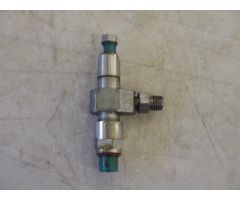 00P21-15T - Fuel injector for KM385 and LL380